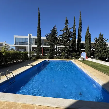 Shine With Pool By Homing Apartmán